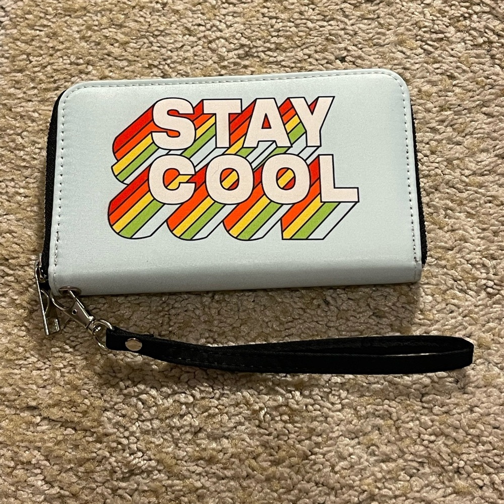 Stay  cool wallet with wristlet
